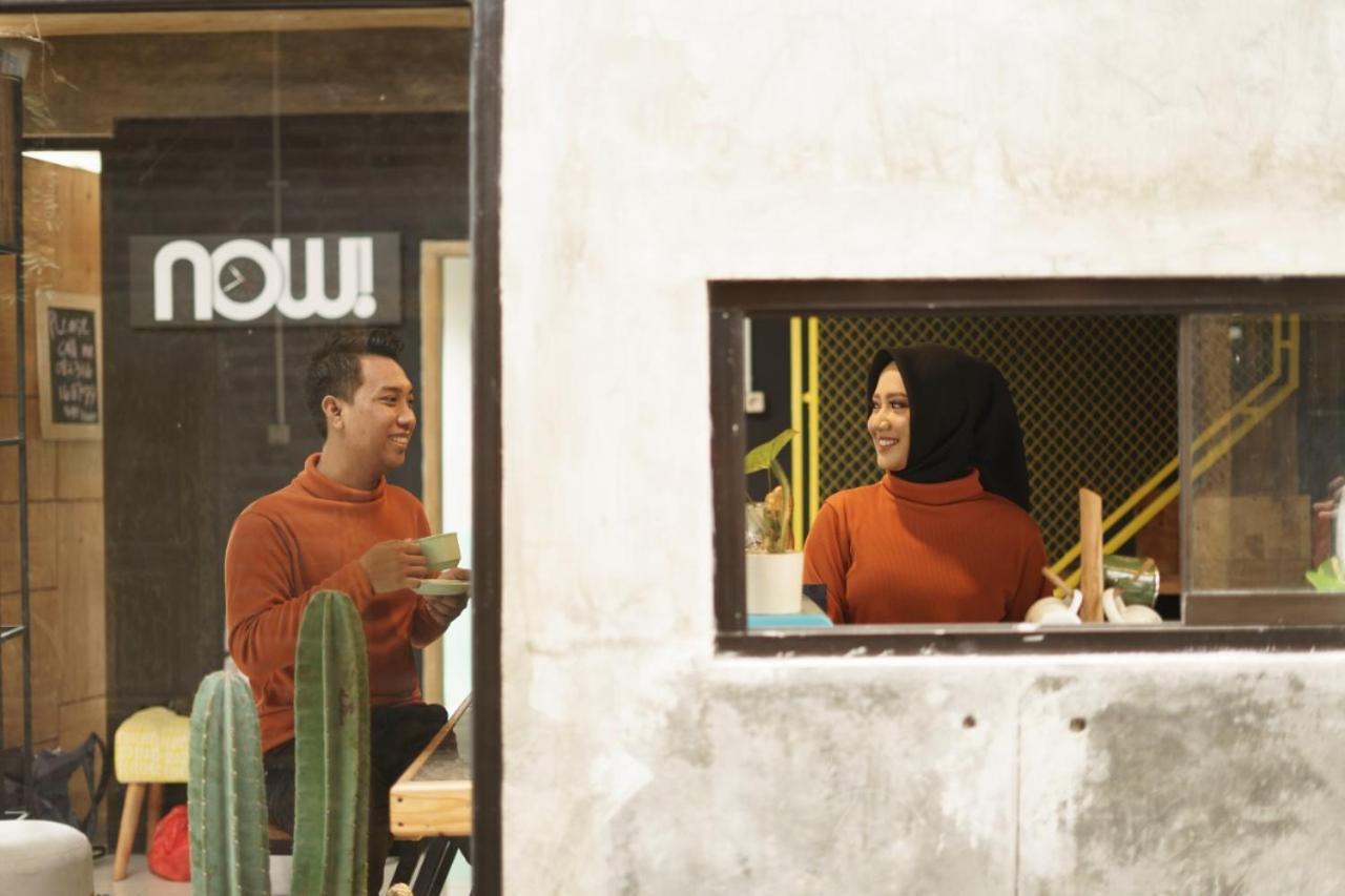 Happy House Bnb Bromo Backpacker Probolinggo Exterior foto
