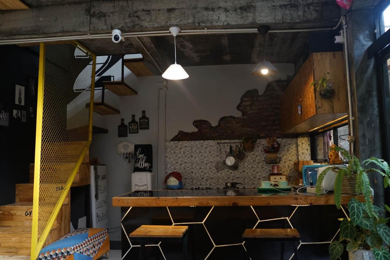 Happy House Bnb Bromo Backpacker Probolinggo Exterior foto