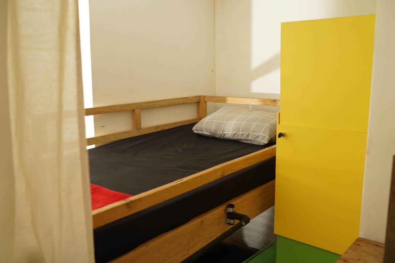 Happy House Bnb Bromo Backpacker Probolinggo Exterior foto